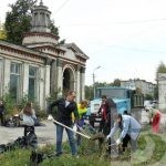 Коснуться истории доброй рукой