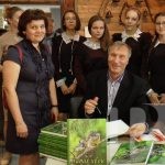 Запах хвои с книжных страниц