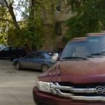 Протиснуться между бамперами