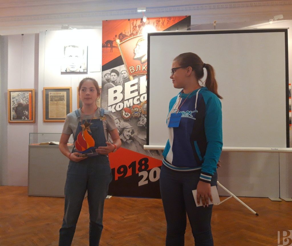 Вожатые рязань. Астероид лагерь вожатые. Школа вожатых рязань. Лагерь лучезарный рязань 2021. Пламенный лагерь.