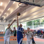 Под кольцом