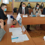 Со стороны виднее?