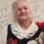 Ее счастливый век