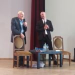 В мире людей