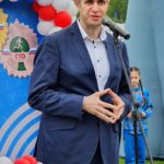 Одним – пример, другим – наука