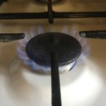 В Рязанской области специалисты перемонтировали воздушный газопровод, чтобы отключить должнику газ