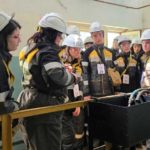 К своему будущему – из школы