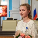 Памятная медаль «За проявленное мужество» вручена школьнице из Рязанской области Варваре Матюшкиной