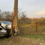 В Рязанской области иномарка врезалась в столб