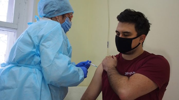 прививка Фото Димитрия Соколова