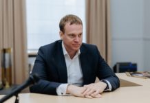 Павел Малков: «Жители должны получать качественную медпомощь как в городе, так и в селе»