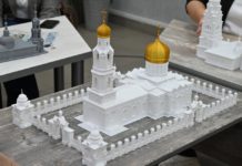 Инициативная группа рязанцев создает модели утраченных храмов