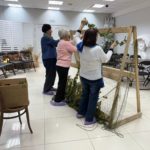 Участники программы «Активное долголетие – «Здоровая Рязань»» сплели маскировочные сети для СВО