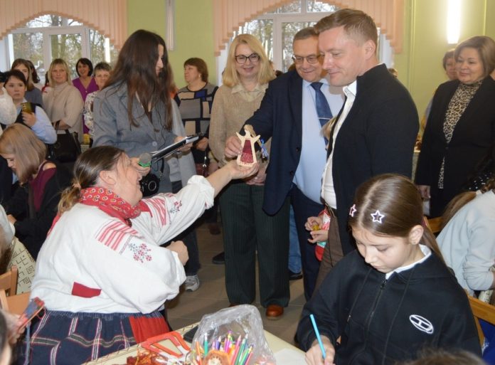 il0VsC24-JFr8-_HsskMLWPFRmQU5iEY-SV6WwstvREx_pCLcDgsYv-G-Vp53pIW3-BW5lwZ40CLbcwmH_hB9e5Q