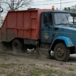 В Рязани продолжается работа по уборке дорог и тротуаров