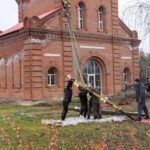 В селе Абрютино Рязанской области освятил крест на купол колокольни