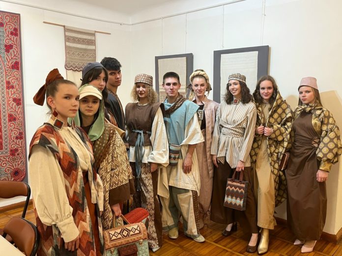 Keur1LCEu7vNe7K2FR74HnII_PJcLtIF5fOwHKE2bfIi9-mBO8c4B5dY3veuc5e-gew4WxGz6bY0qhvbkyKrv7bQ