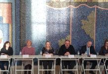 Весь год – в театр