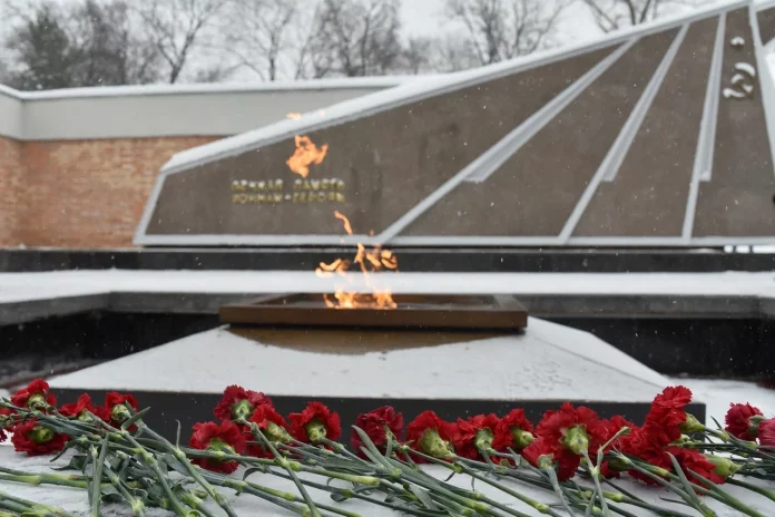 Скорбященский мемориал День Героев Отечества декабрь 2023 Фото Королева1KAY_1151