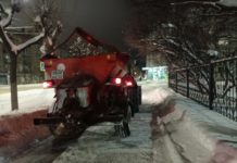 Предстоящей ночью в Рязани продолжат убирать снег