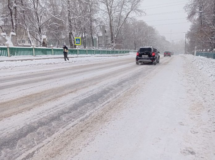 снежная дорога