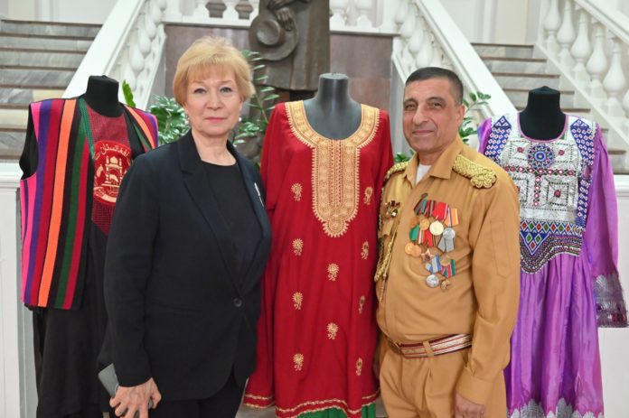 SkQQtwWSP25KQcwMJszUt2pm_lRwH1xiciYmdxMzr1yFZh_LT4rCHBuZ2v2-U9kWbnddLVQZdpIDWEGJG289D8XR