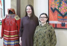 В областном центре открылась выставка Елены Фроловой «Рязанская краса»