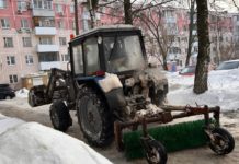 В Рязани продолжается работа по уборке дорог от снега