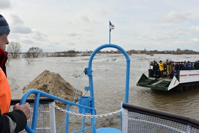 Половодье1_транспортер_Королев